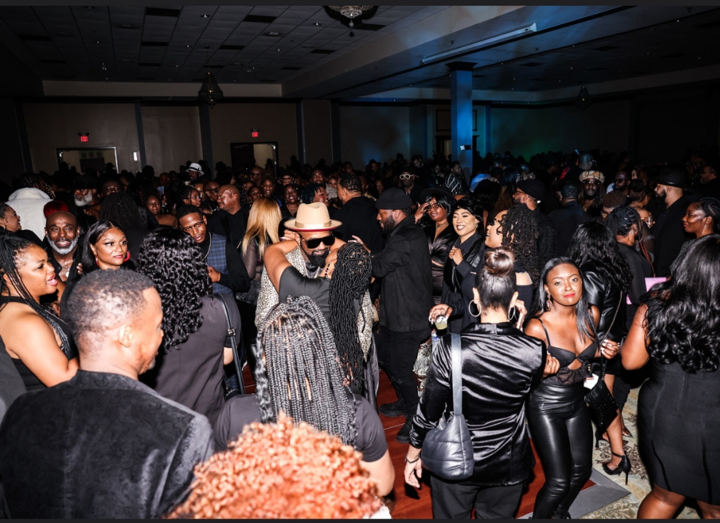 18th Annual Black Friday Blackout — photo 4