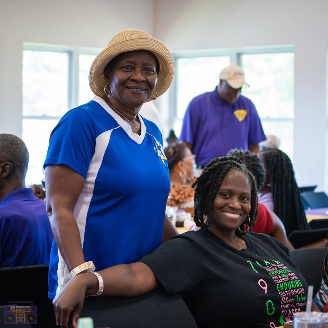 Purple and Gold Foundation Seafood Quenanza — photo 11