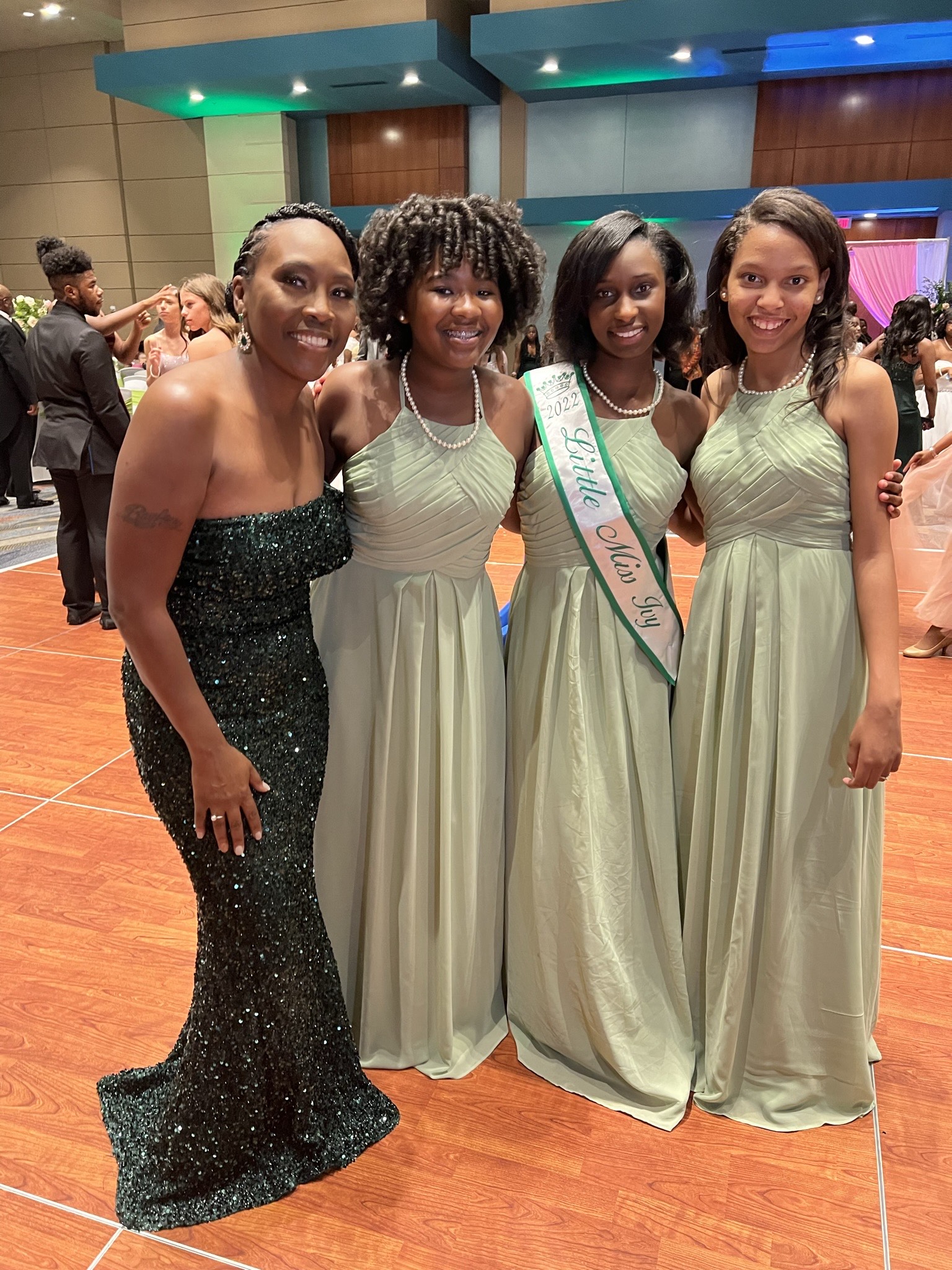 Emeralds of Excellence Debutante Cotillion — photo 5